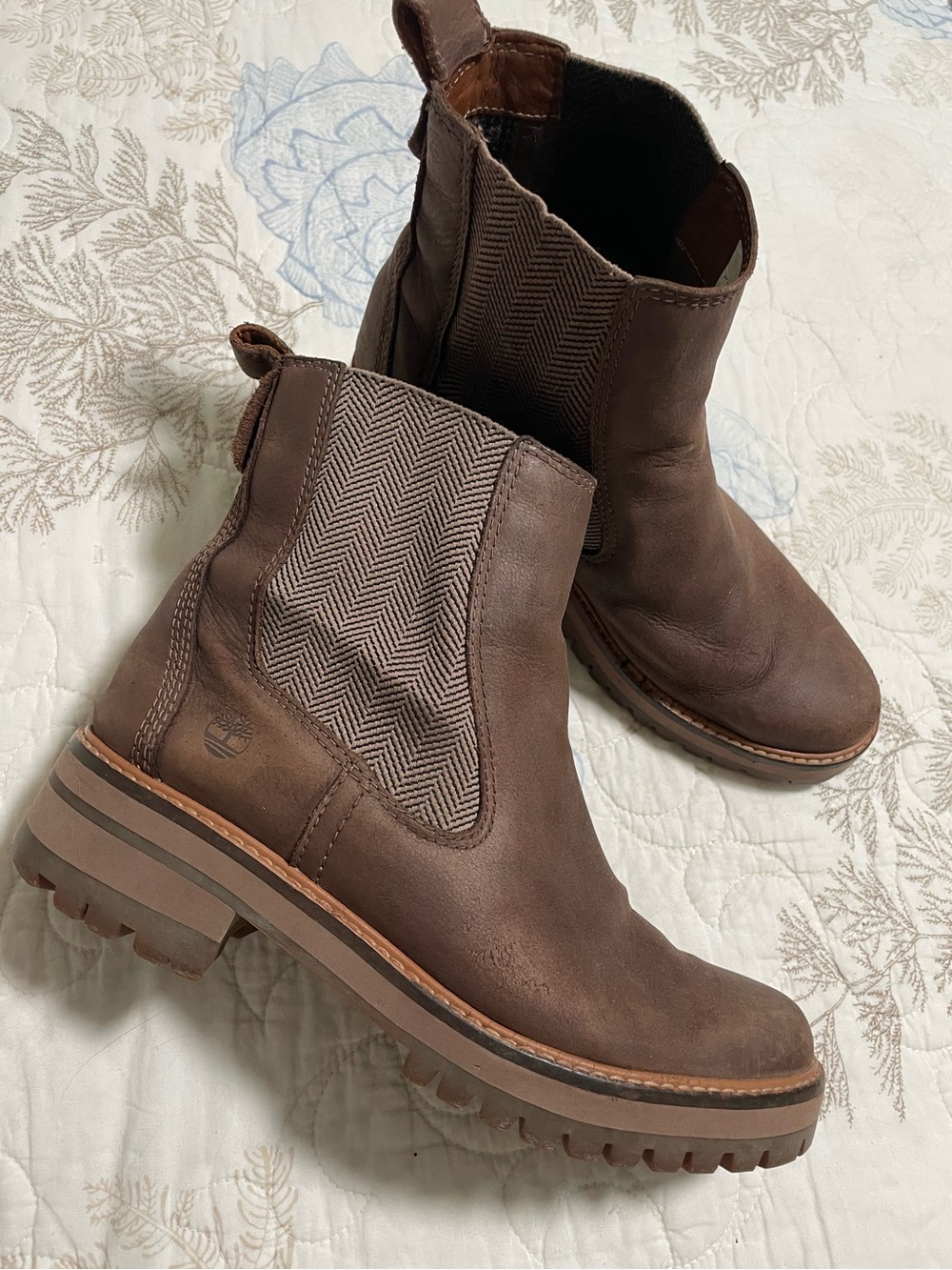 Timberland Brown Boots Women’s 9
